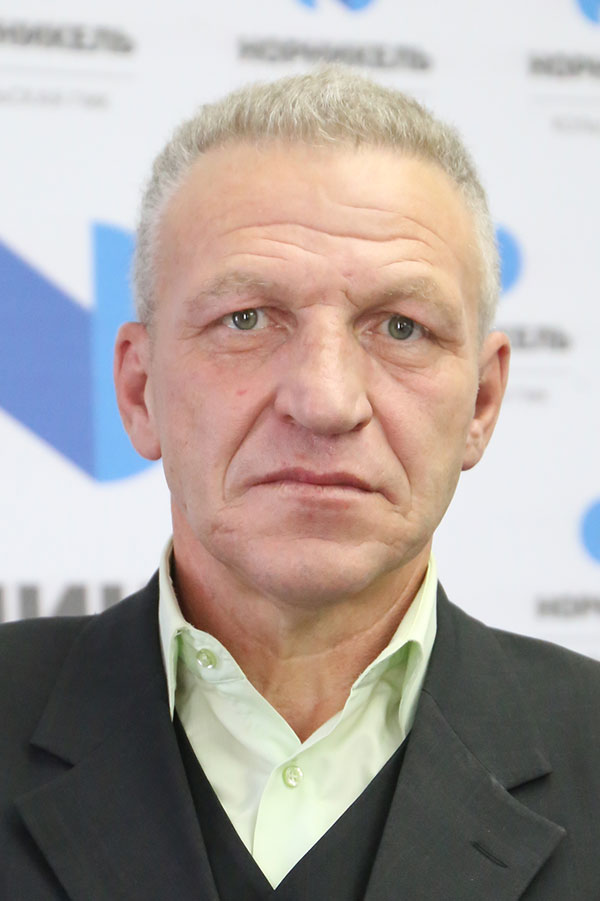 Олег Калаев