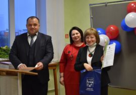 Работу членов избиркомов Печенгского округа отметили наградами