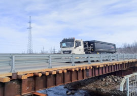 На автодороге Кола - Серебрянские ГЭС запущено движение по временному мосту