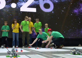 Школьники Мончегорска и Мурманска открыли дверь в олимпиадную робототехнику для всего региона