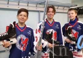 Юные хоккеисты Никеля экипированы на высшем уровне