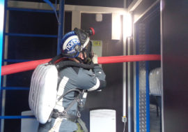 В огне и дыму: в Заполярном у спасателей КГМК появился новый тренажер