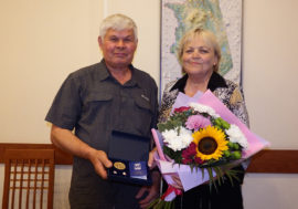 Две семьи из Печенгского округа наградили медалью «За любовь и верность»