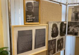 В Мончегорске открыта выставка «Муза в солдатской шинели»