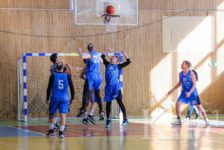 Болельщиков ждут на играх баскетболистов в Мончегорске