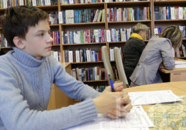 Более 10 тысяч жителей Мурманской области написали «Диктант Победы»