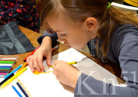 В Мончегорске объявили конкурс детских рисунков «Творим добро»
