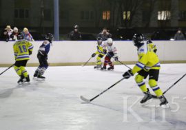 Юные хоккеисты Печенгского округа сыграли с гостями из Санкт-Петербурга