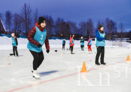 Спортсмены Кольской ГМК вышли на лед