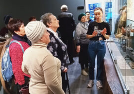 Пожилые люди Заполярного посетили музей в Никеле
