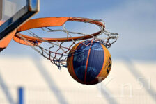 Баскетболисты в Мончегорске открыли уличный сезон