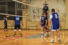 Спартакиада КГМК: в Мончегорске начались соревнования по волейболу среди мужчин