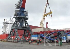 Морем в Норильск отправилась техника для ремонта железных дорог