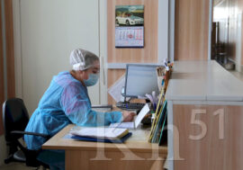 В Печенгском округе продолжаются выездные приемы врачей
