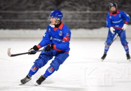 Хоккеисты Мончегорска начали первое выездное турне сезона