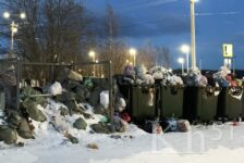 О полных мусорных контейнерах мончегорцы могут сообщить в администрацию