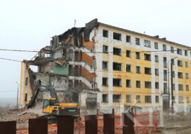 Шесть аварийных домов планируют снести в Печенгском округе