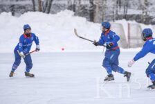 Юноши Мончегорска взяли «бронзу» областного чемпионата по хоккею с мячом