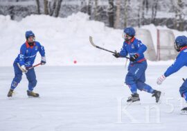 Юноши Мончегорска взяли «бронзу» областного чемпионата по хоккею с мячом