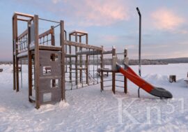 Более 50 детских и спортивных площадок установят в Мурманской области