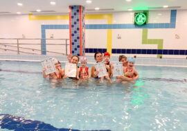 Спортивный праздник «Золотая рыбка» вновь собрал в бассейне мончегорских малышей